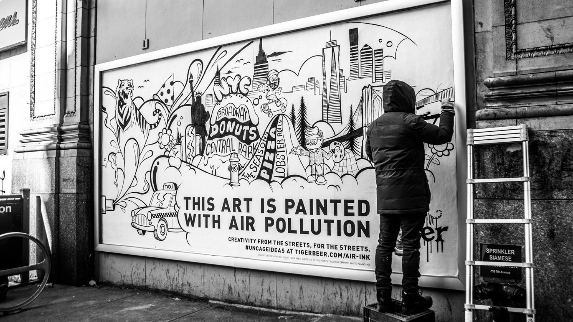 प्रदूषण से कलाकृतियां
